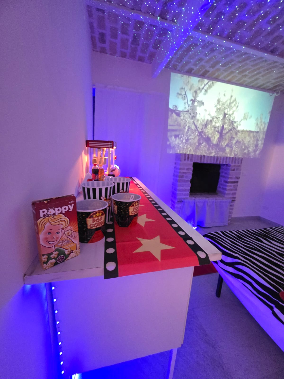 Mé Besito Movie Room